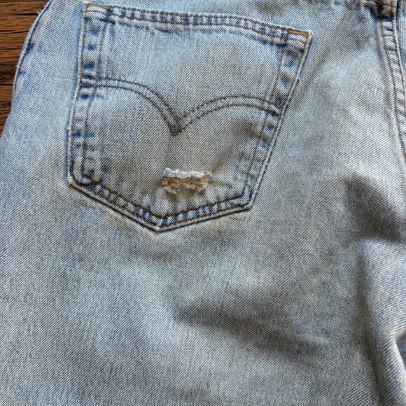 Vintage Levi’s 560 Loose Fit Tapered Jeans 36x32 Made in Canada Light Wash 90s - Picture 8 of 16